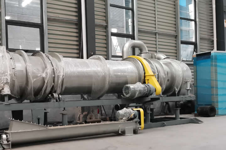 金屬污泥烘干機可以將金屬污泥再加工處理再利用，具有良好的社會經濟環境效益。